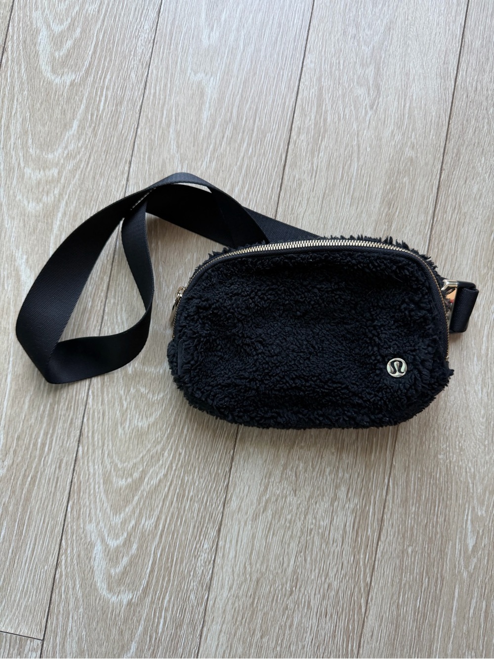 lululemon Everywhere Belt Bag 1L - Sherpa